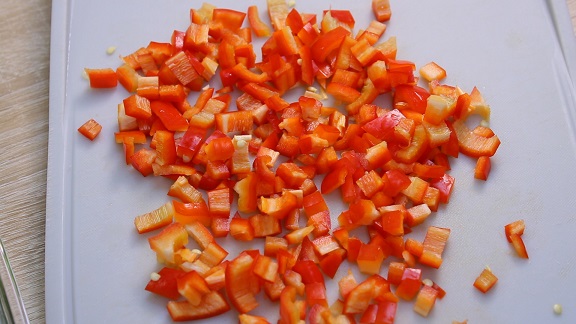 сладкий перец нарезанный кубиками